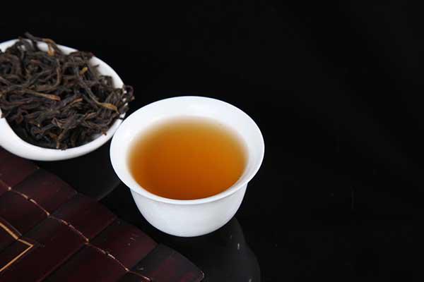 凤凰单丛是红茶吗（凤凰单丛是红茶还是绿茶?）